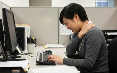 The “Desk Shoulder” Epidemic & Posture-Related Pain